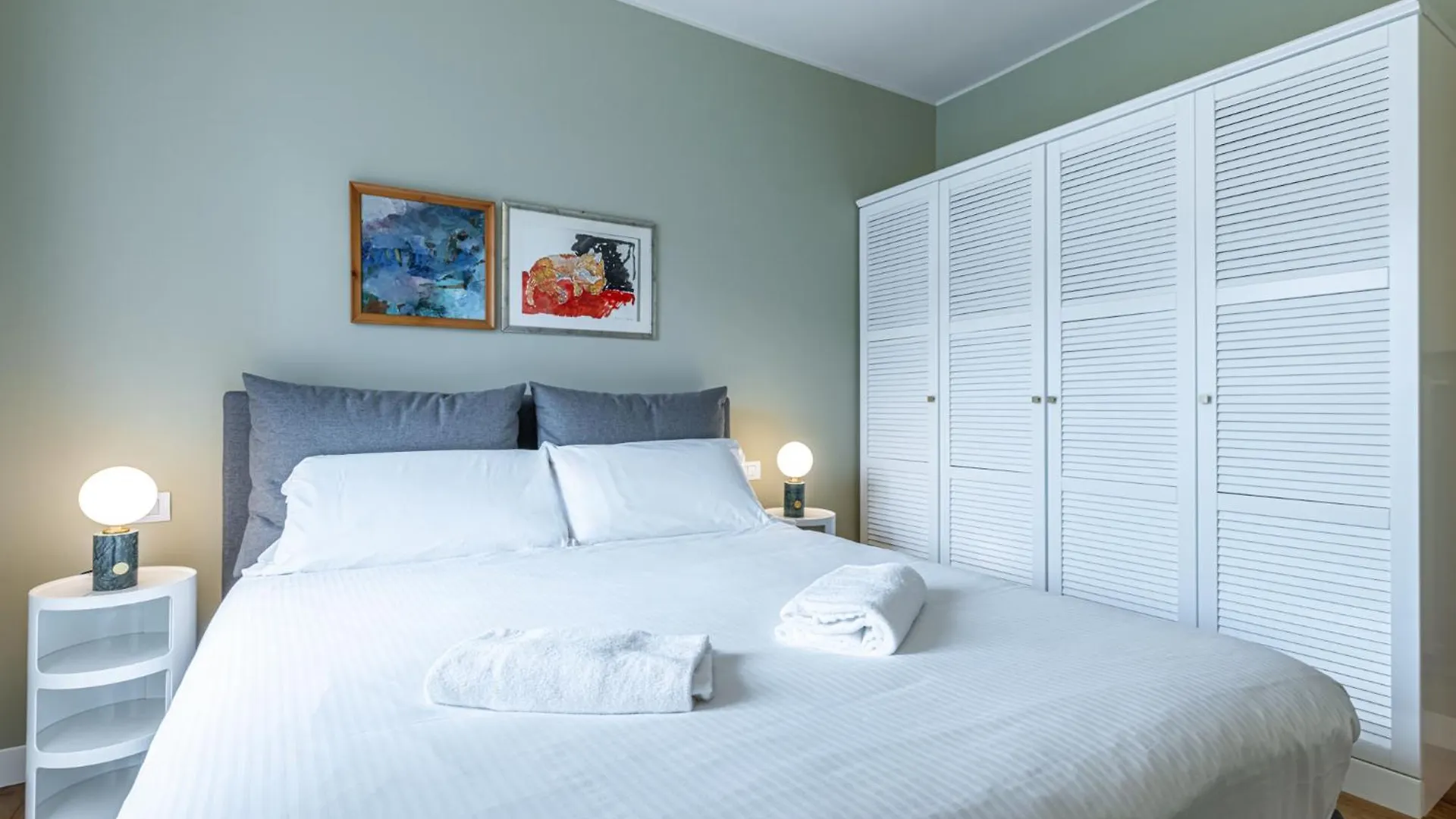 Brera - Elegante Appartamento In Via Moscova Milão Apartamento