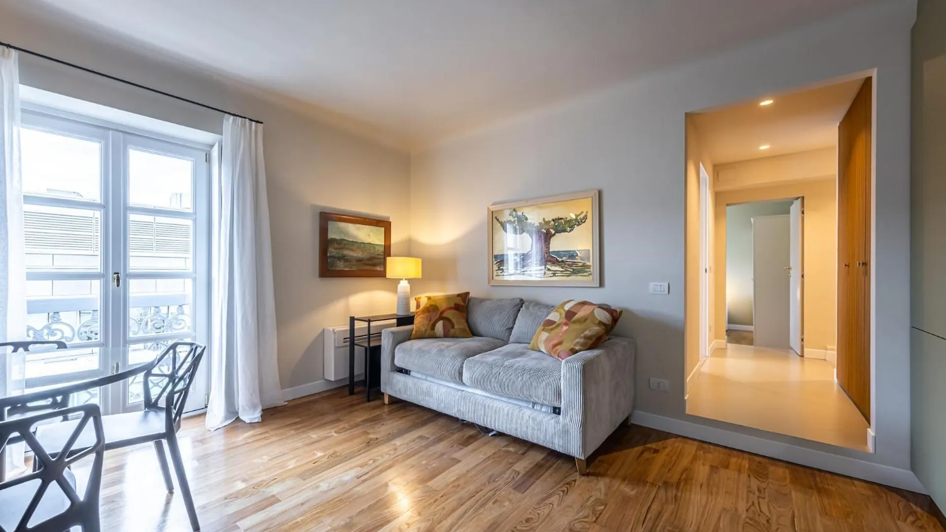 Brera - Elegante Appartamento In Via Moscova ミラノ